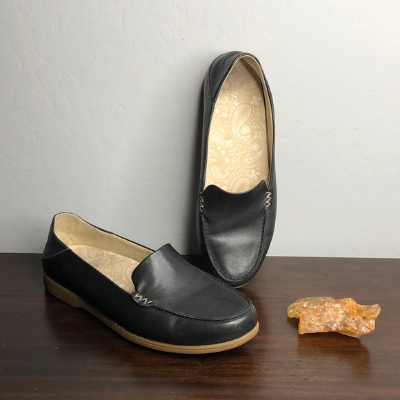 OluKai Shoes - OLUKAI Kiele Black Leather Loafers Size 9